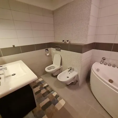 아파트 Panorama 41-c *